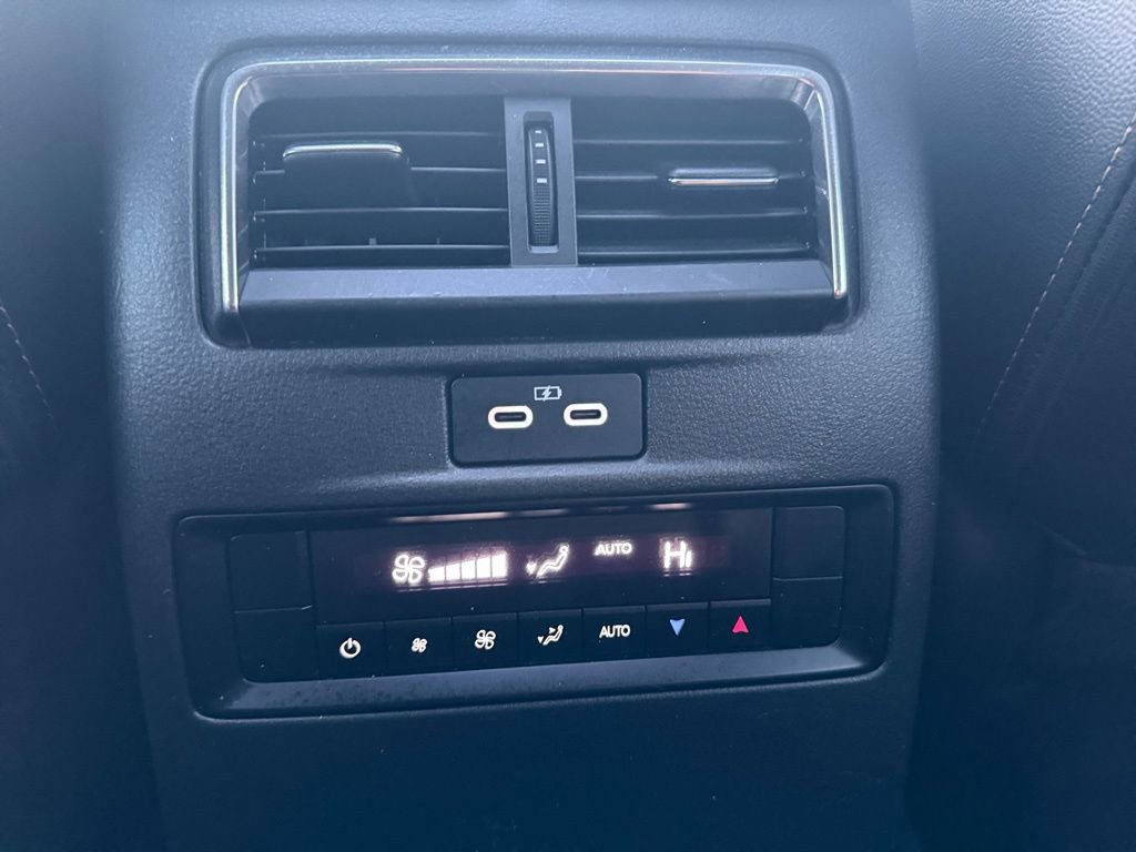 Used 2024 MAZDA CX-90 3.3 Turbo w/ Preferred Plus image 25