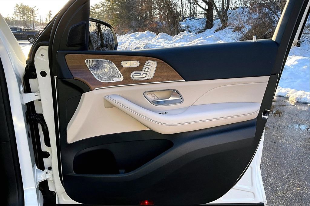 Certified 2025 Mercedes-Benz GLE 350 4MATIC image 19
