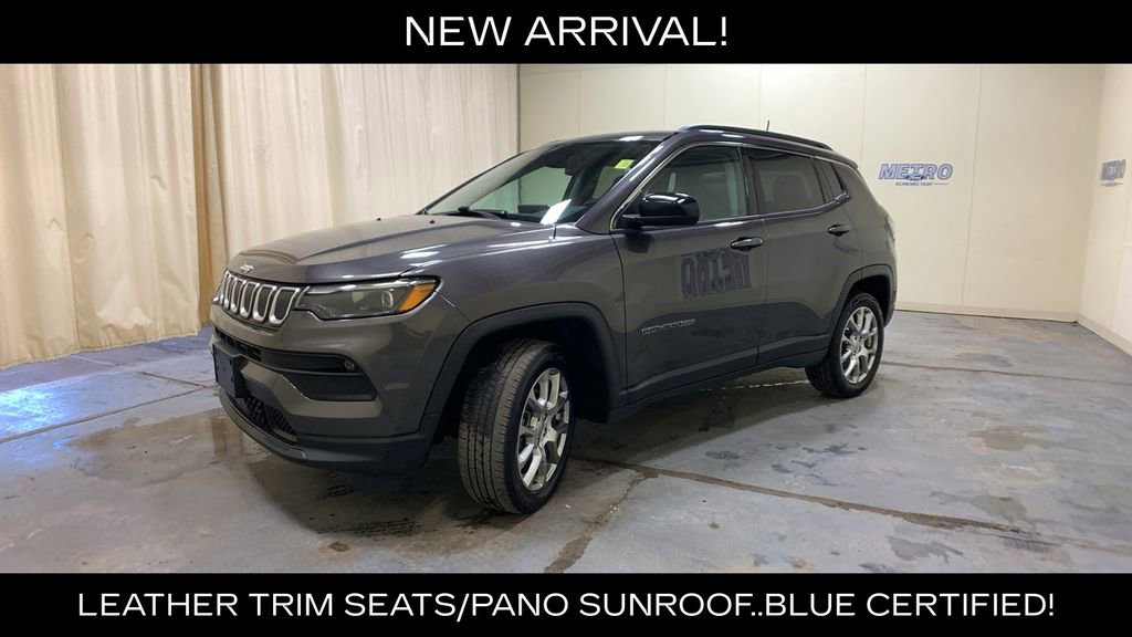 Used 2022 Jeep Compass Latitude w/ Sun and Sound Group AWD/4WD image 43