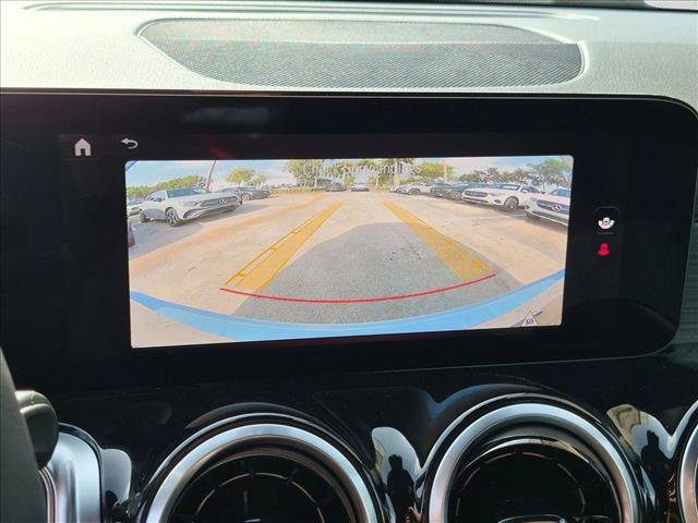 New 2026 Mercedes-Benz GLB 250 image 12