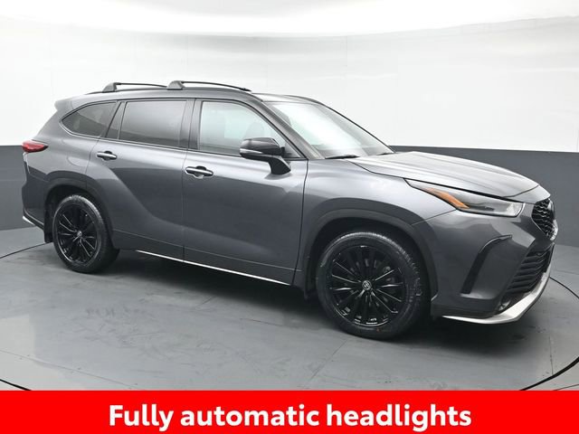 Certified 2023 Toyota Highlander XSE image 10