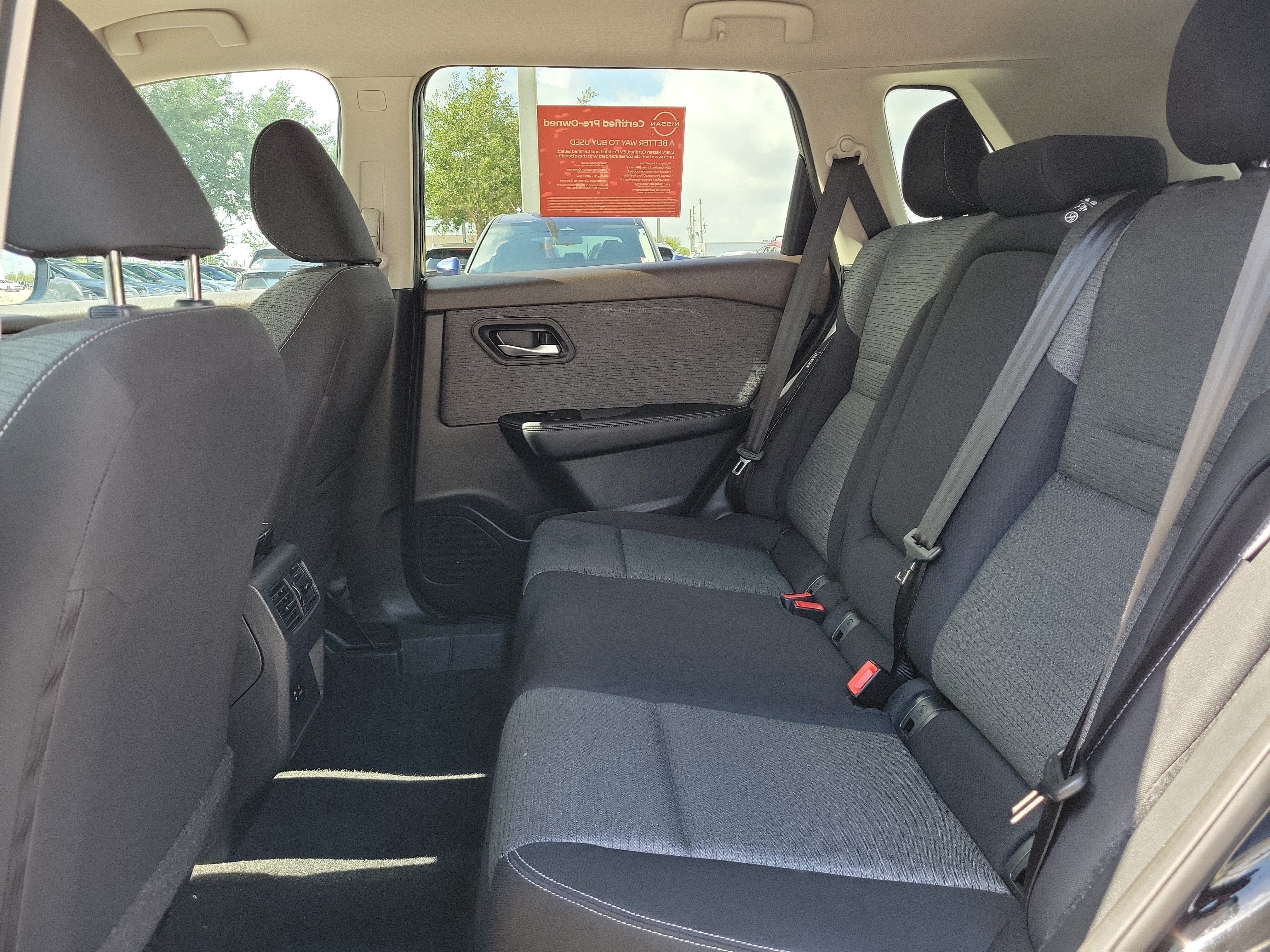 Certified 2023 Nissan Rogue SV FWD image 18