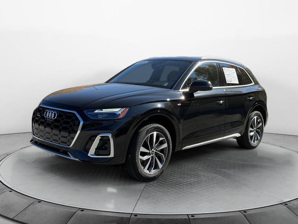 Used 2025 Audi Q5 2.0T Premium Plus w/ Premium Plus Package image 3