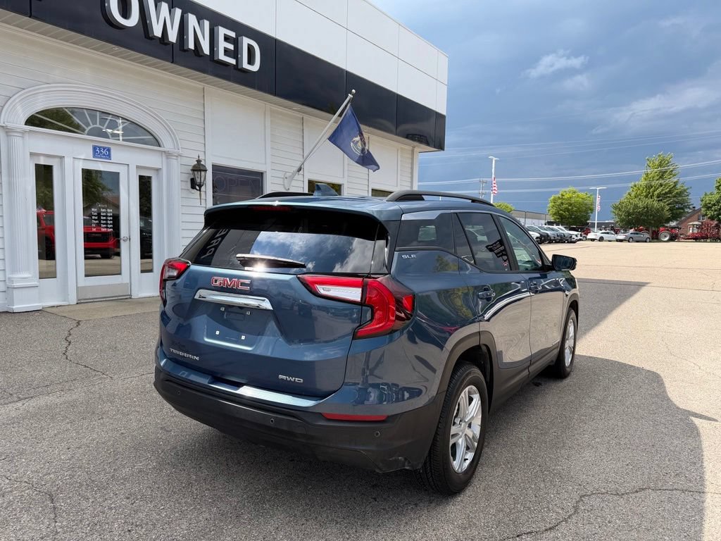 Certified 2024 GMC Terrain SLE w/ Driver Convenience Package AWD/4WD image 5
