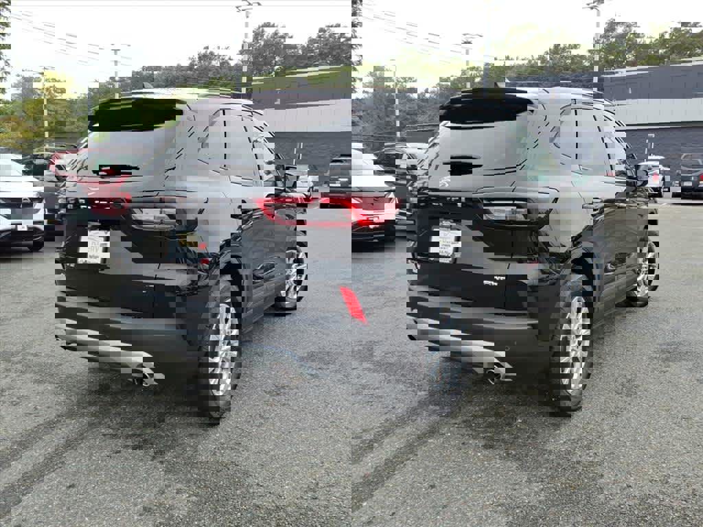 Used 2025 Ford Escape Active w/ Active Premium Tech Pack image 5