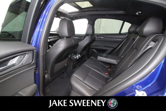 Used 2022 Alfa Romeo Stelvio Sprint image 13