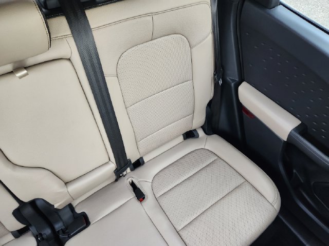 Certified 2020 Ford Escape Titanium AWD/4WD image 17
