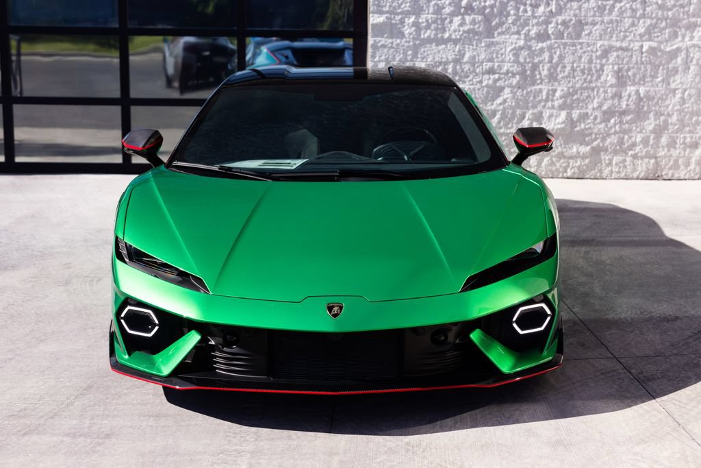 Used 2026 Lamborghini Temerario AWD/4WD image 4
