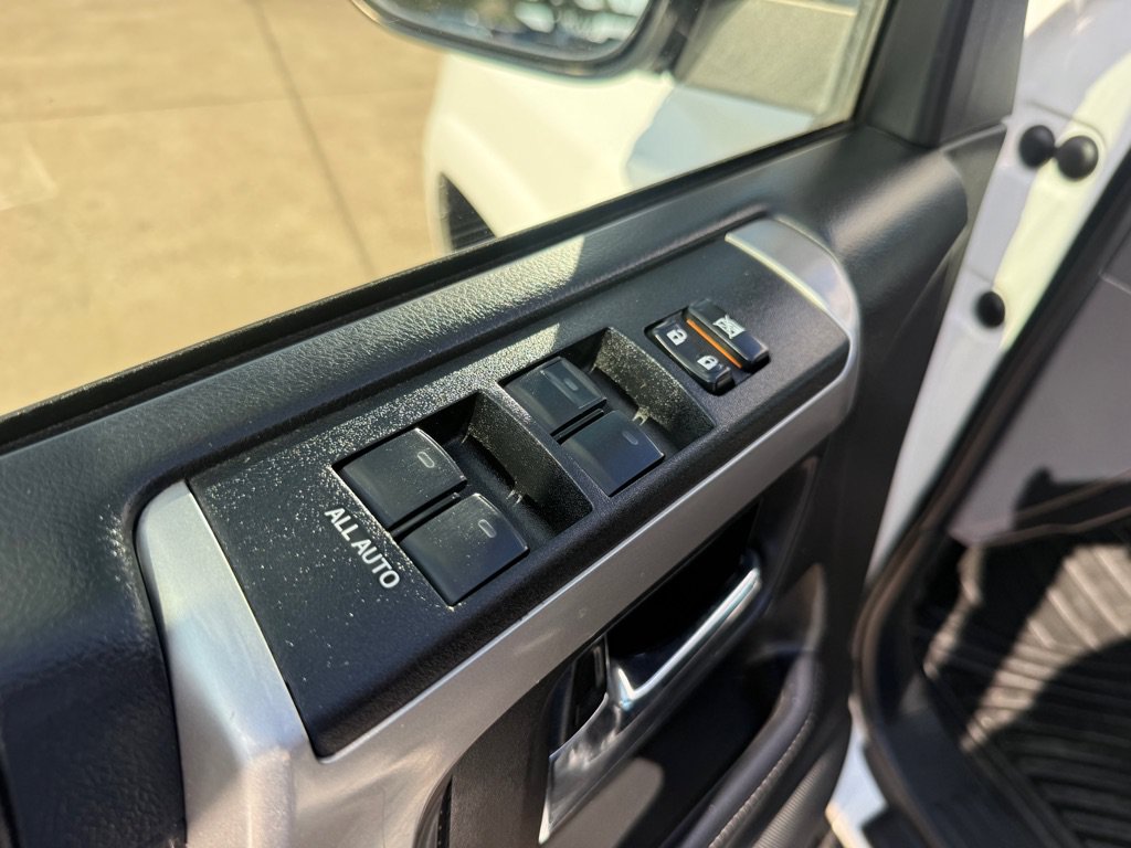 Used 2019 Toyota 4Runner SR5 Premium AWD/4WD image 23