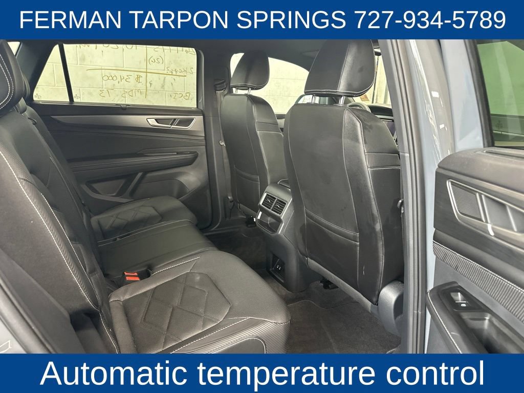 Used 2024 Volkswagen Atlas Cross Sport SE FWD image 6