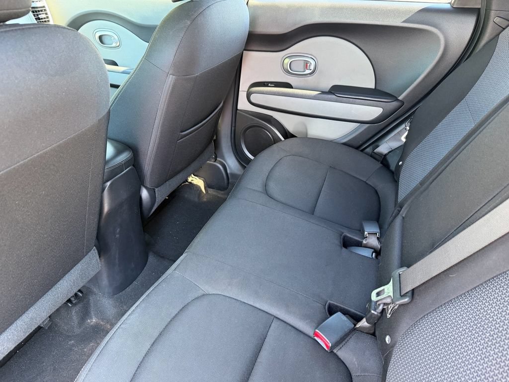 Used 2018 Kia Soul + FWD image 16