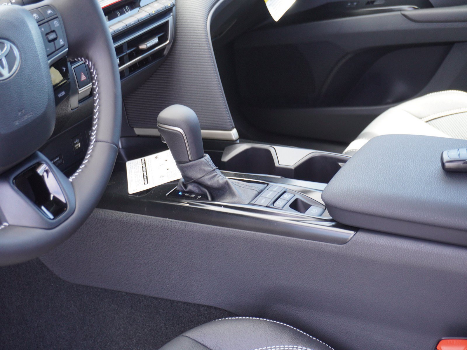 New 2026 Toyota Camry SE FWD image 20