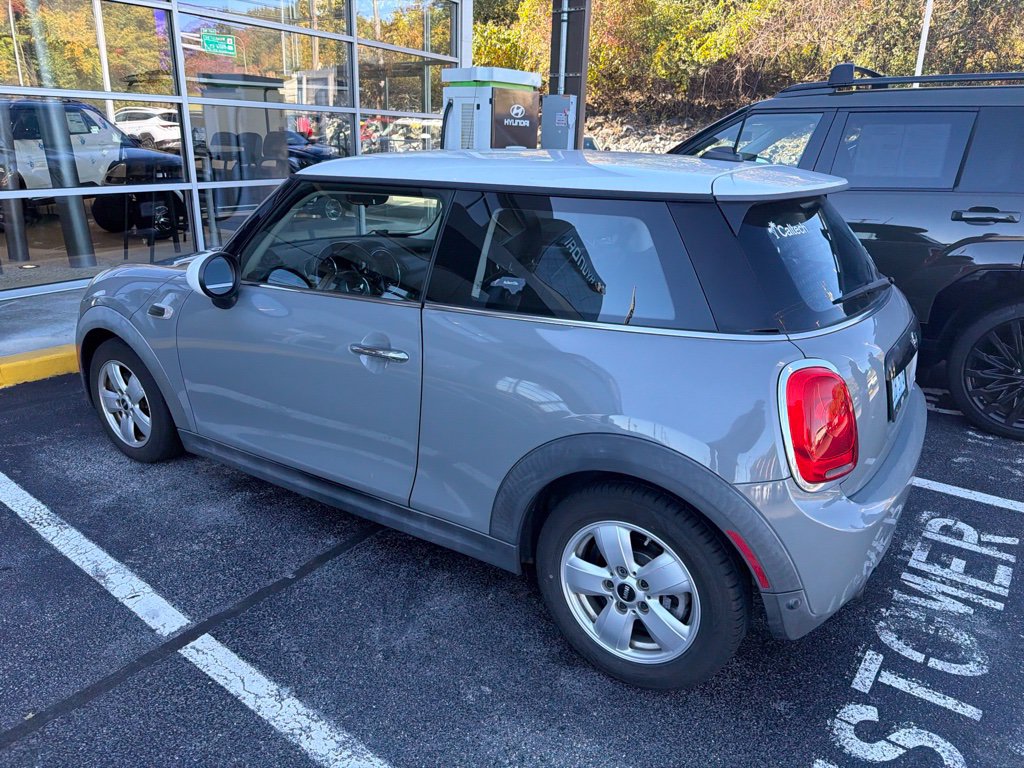 Used 2016 MINI Cooper 2-Door Hardtop FWD image 2