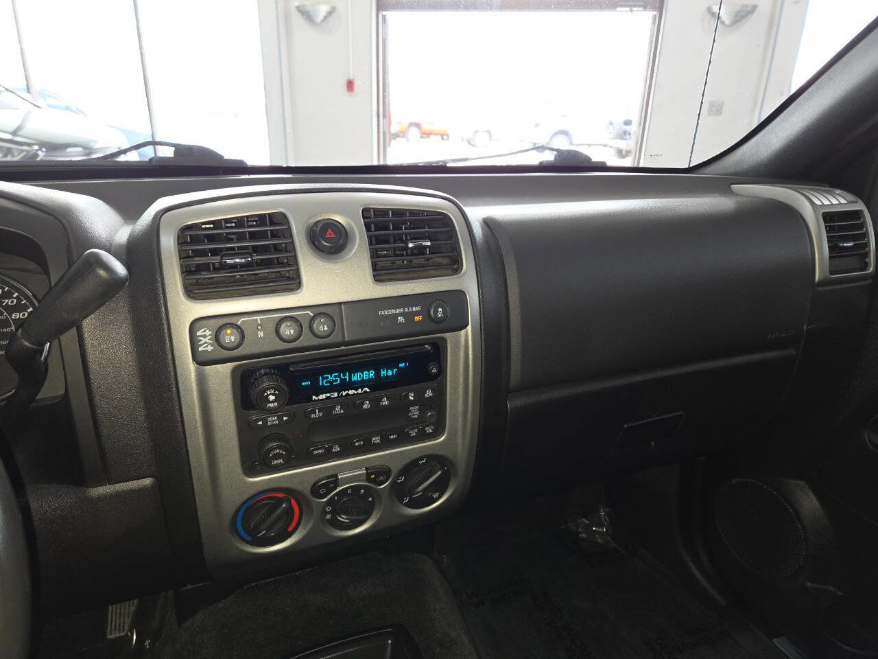 Used 2012 GMC Canyon SLE AWD/4WD image 30