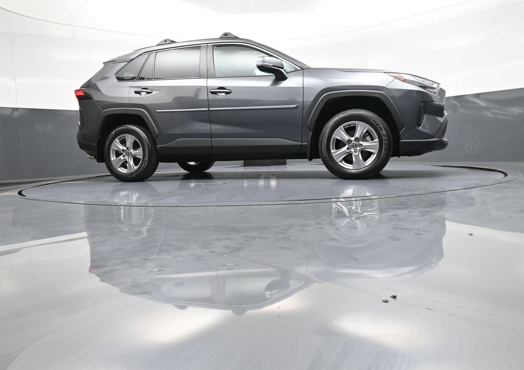 Used 2023 Toyota RAV4 XLE AWD/4WD image 27