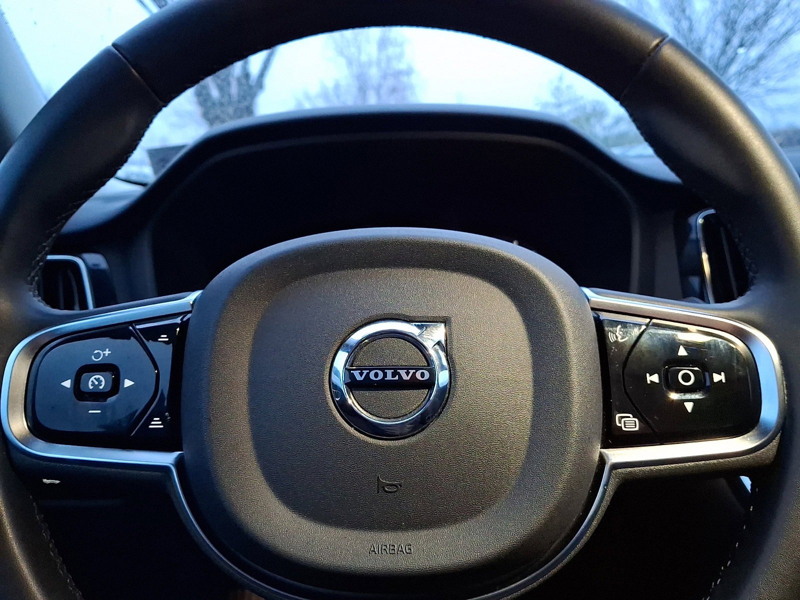 Used 2024 Volvo V60 B5 Cross Country Plus w/ Protection Package Premier AWD/4WD image 20