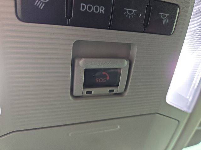 Used 2025 Toyota RAV4 XLE image 27