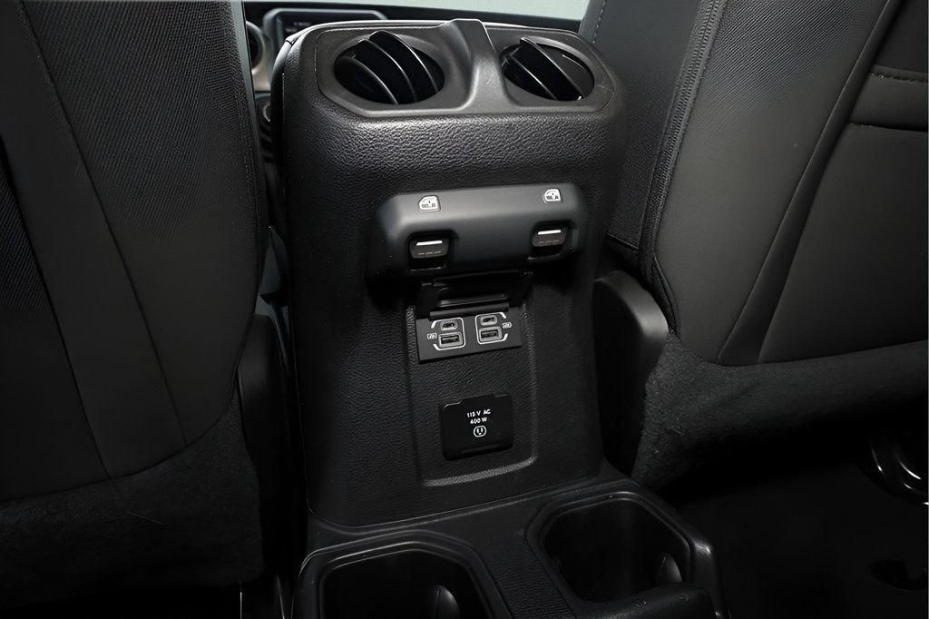 Used 2021 Jeep Gladiator Sport AWD/4WD image 17