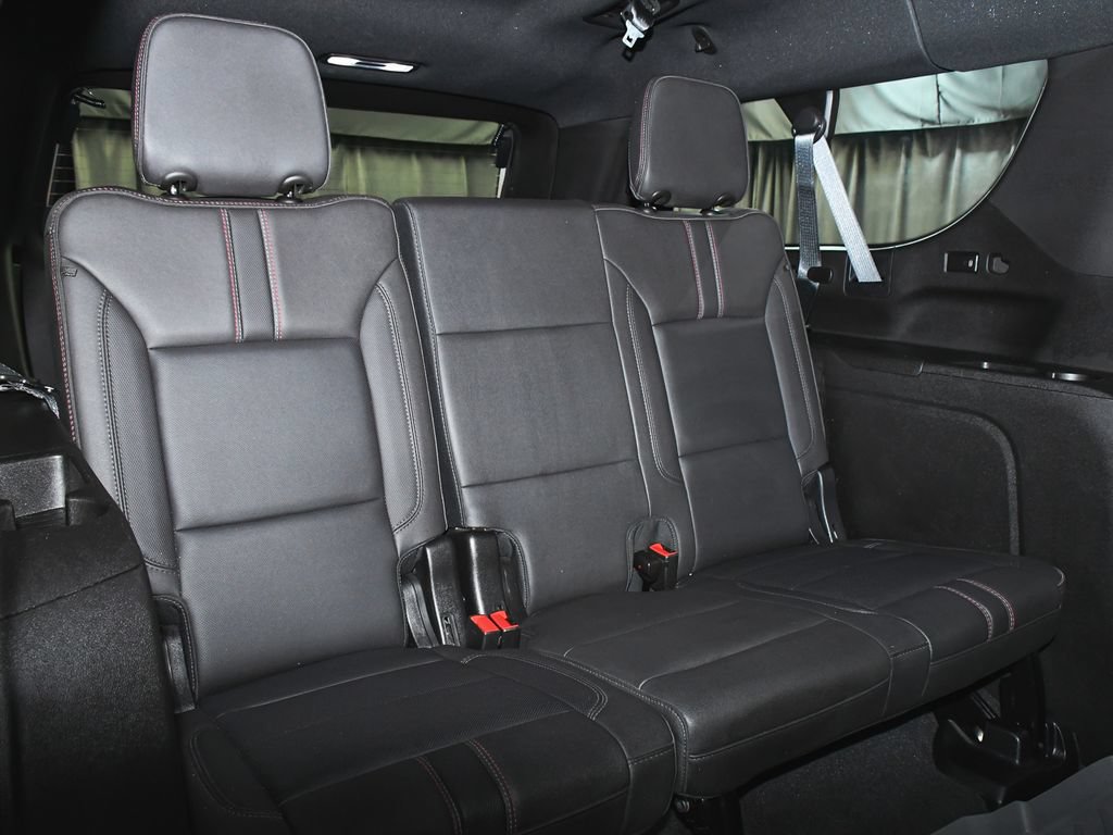 Used 2024 Chevrolet Suburban RST w/ Luxury Package AWD/4WD image 55