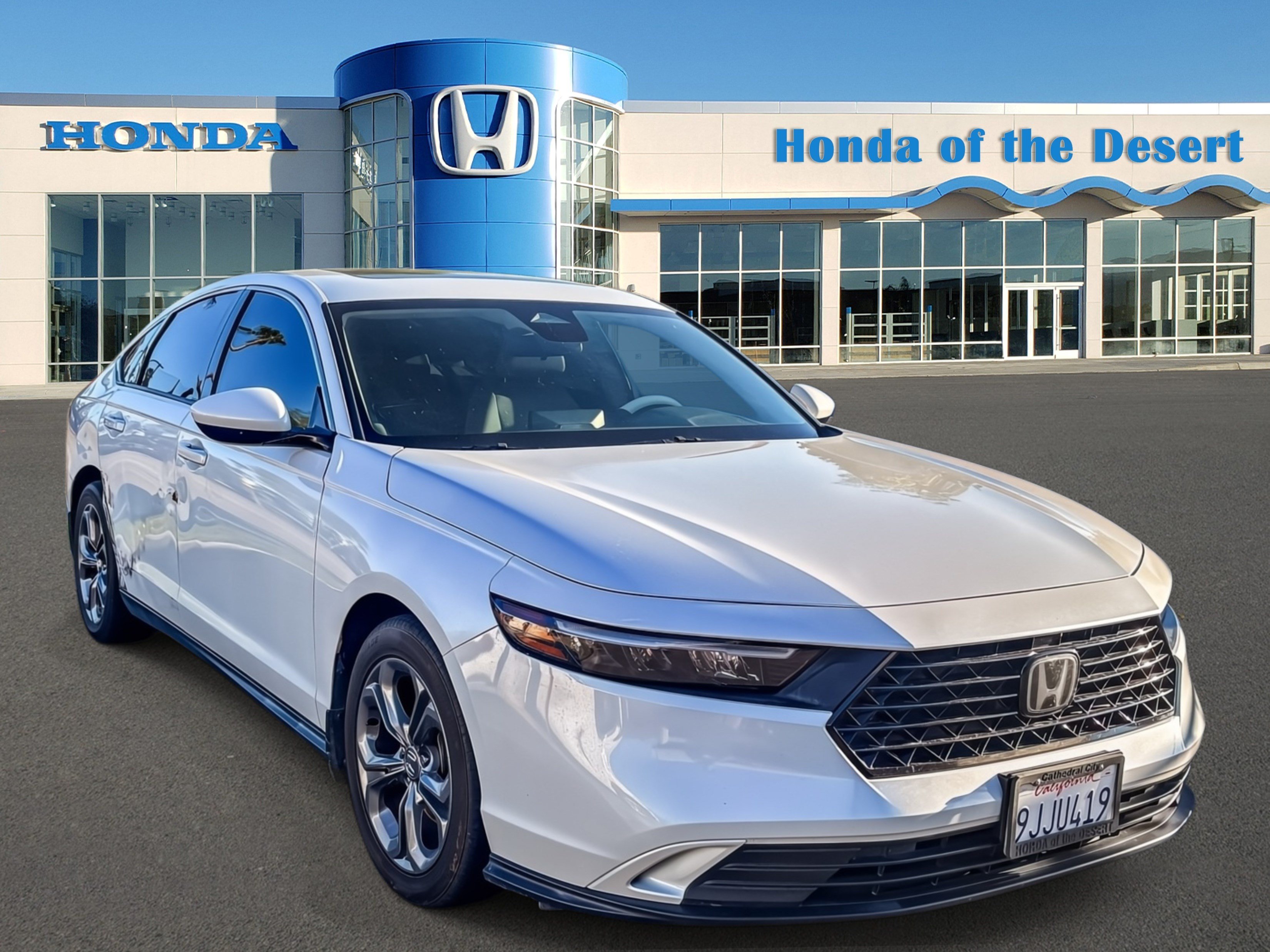 Used 2023 Honda Accord EX image 1