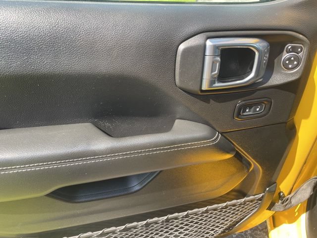 Used 2021 Jeep Wrangler Unlimited Sahara w/ Uconnect 4C Nav & Sound Group AWD/4WD image 19