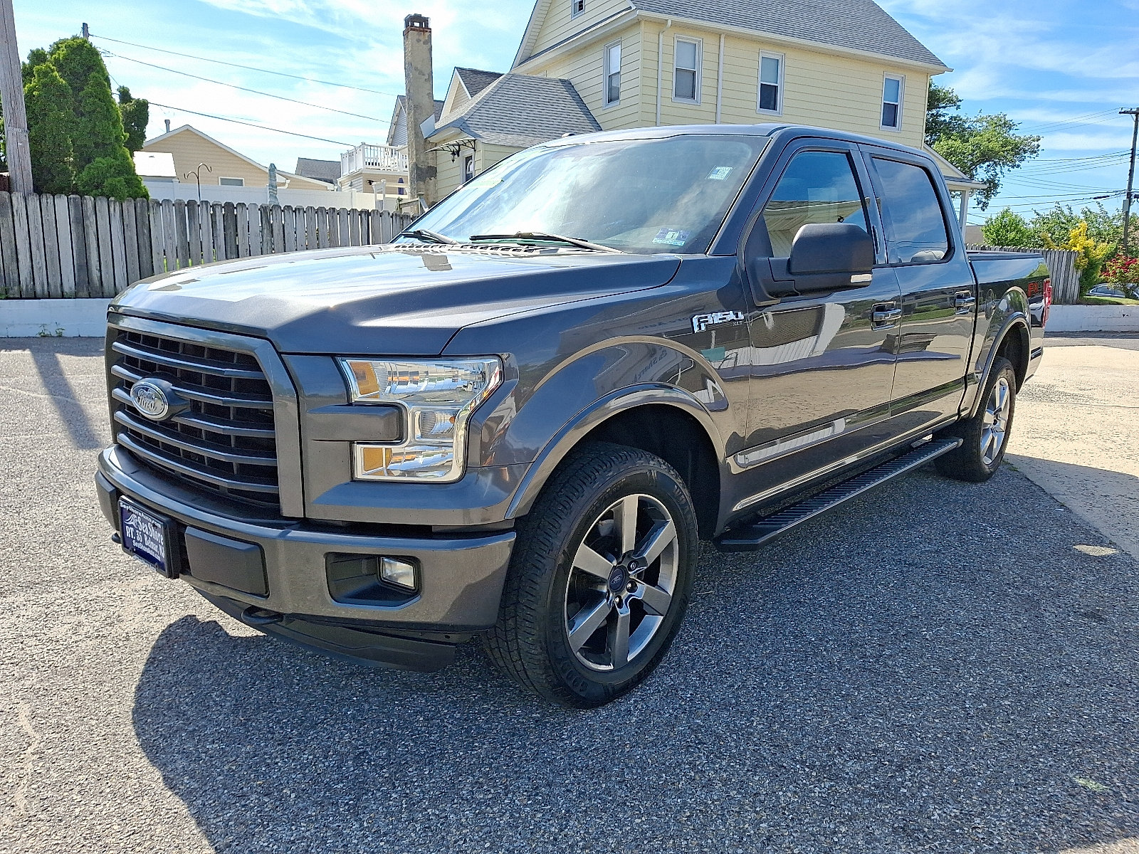Used 2015 Ford F150 XLT w/ Equipment Group 302A Luxury AWD/4WD image 3