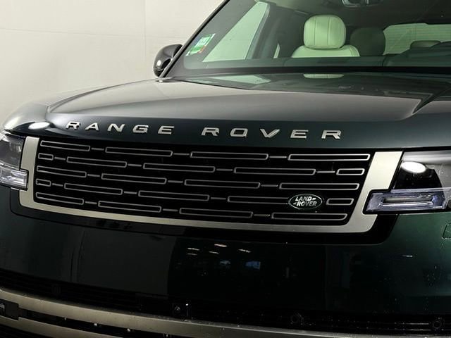 New 2026 Land Rover Range Rover SE AWD/4WD image 13