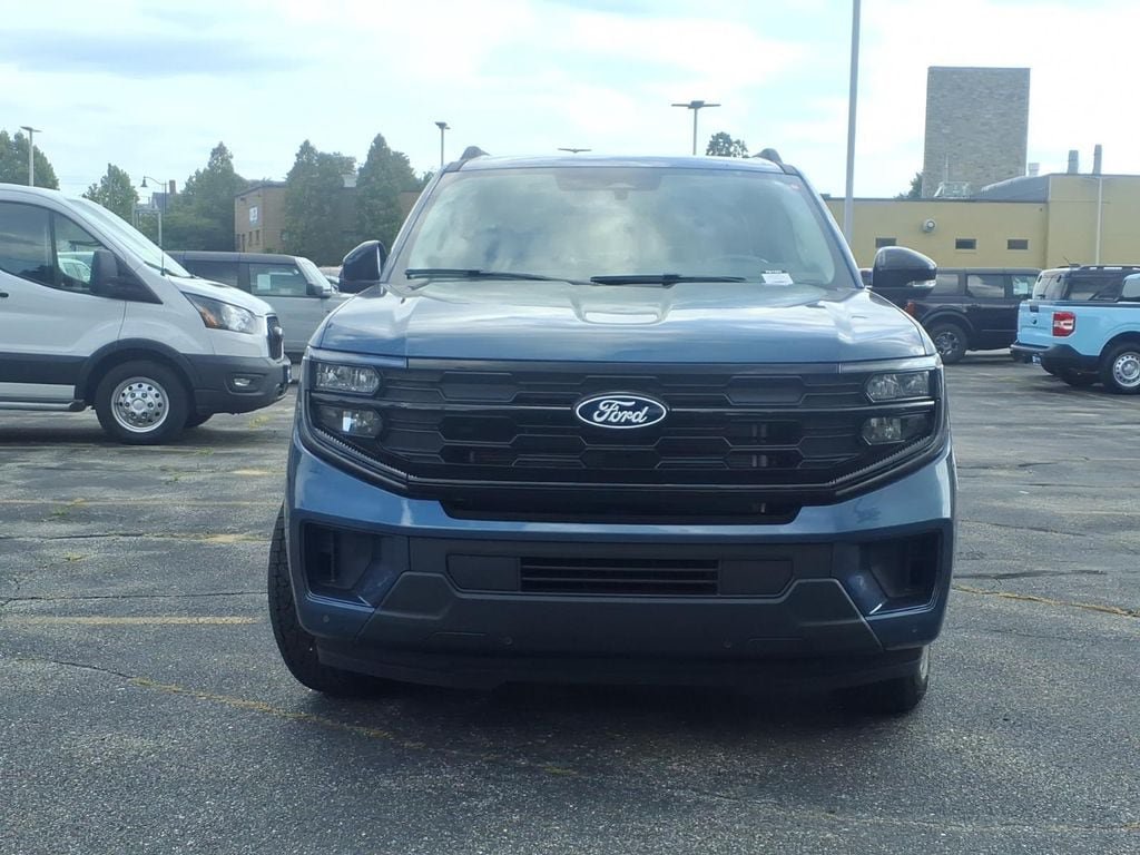 New 2027 Ford Expedition Active AWD/4WD image 2