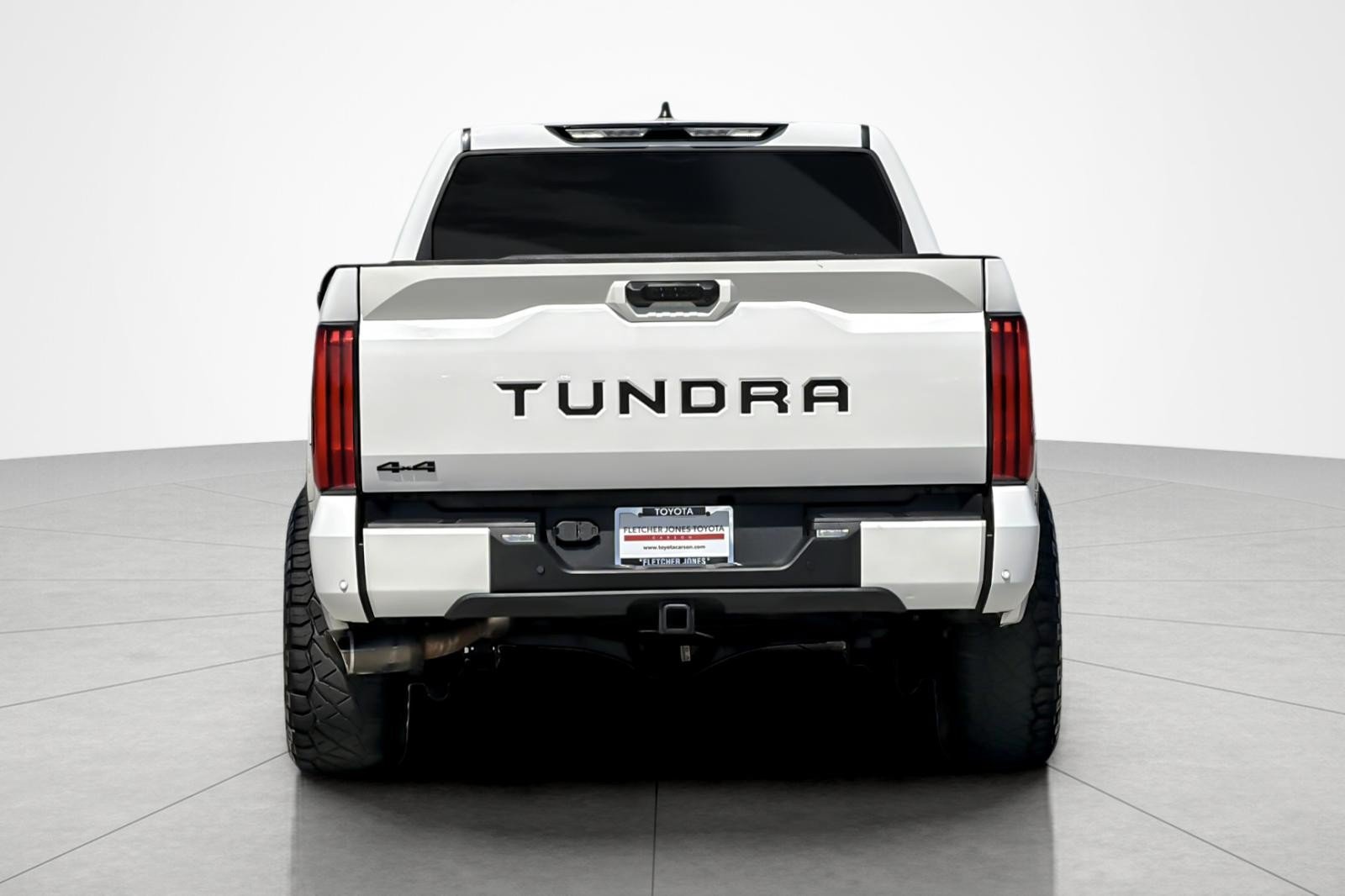 Used 2025 Toyota Tundra SR5 w/ SR5 Convenience Package AWD/4WD image 11