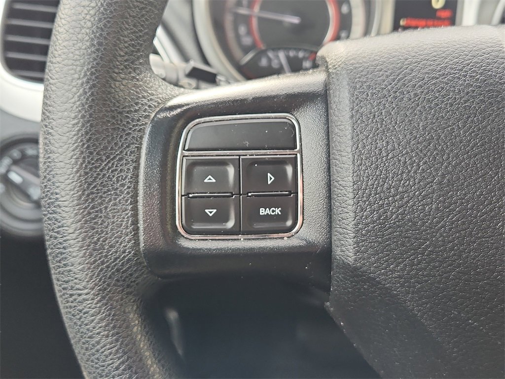 Used 2019 Dodge Journey SE w/ Blacktop Package image 16