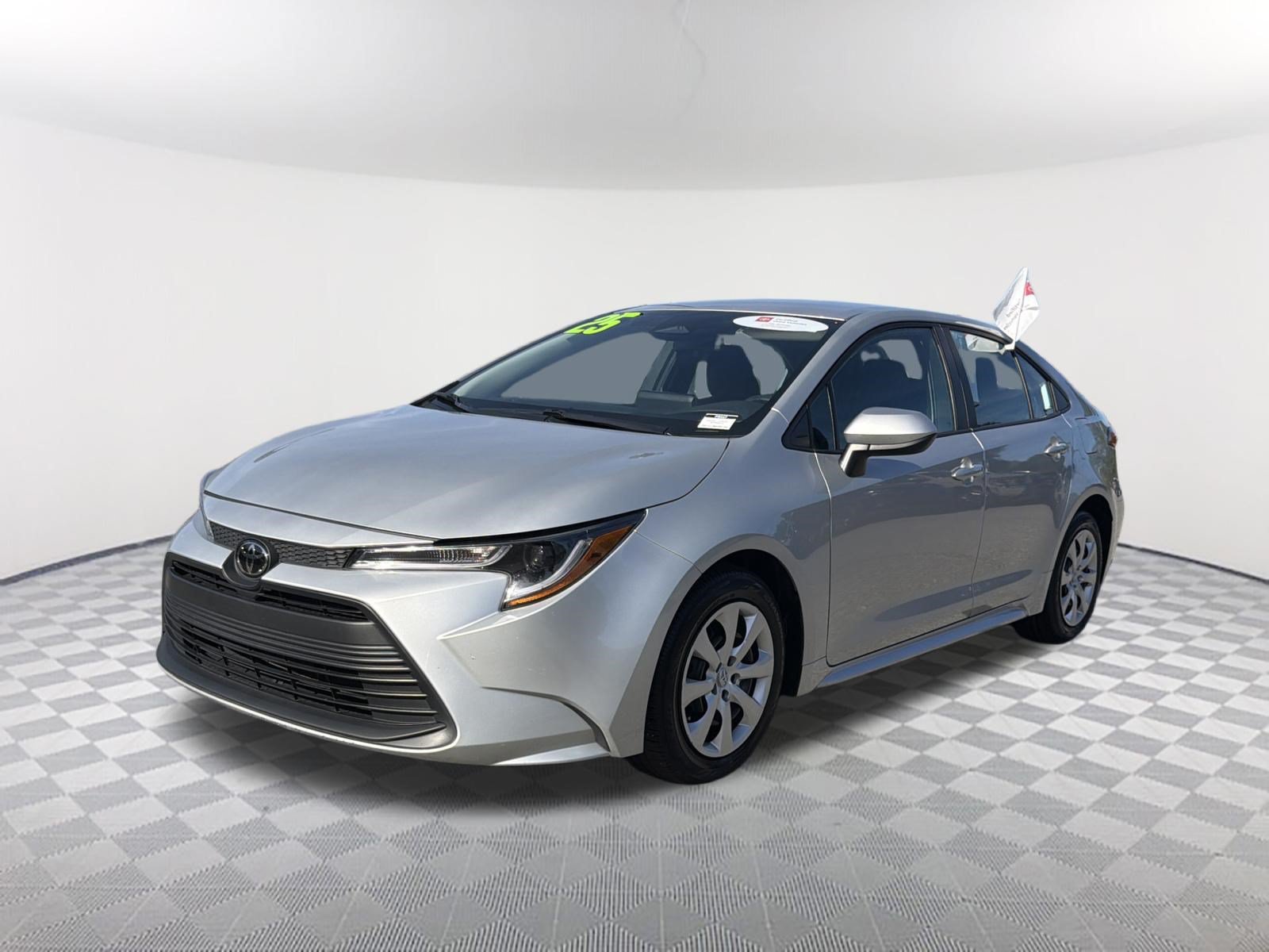 Certified 2025 Toyota Corolla LE w/ Convenience Package FWD image 3