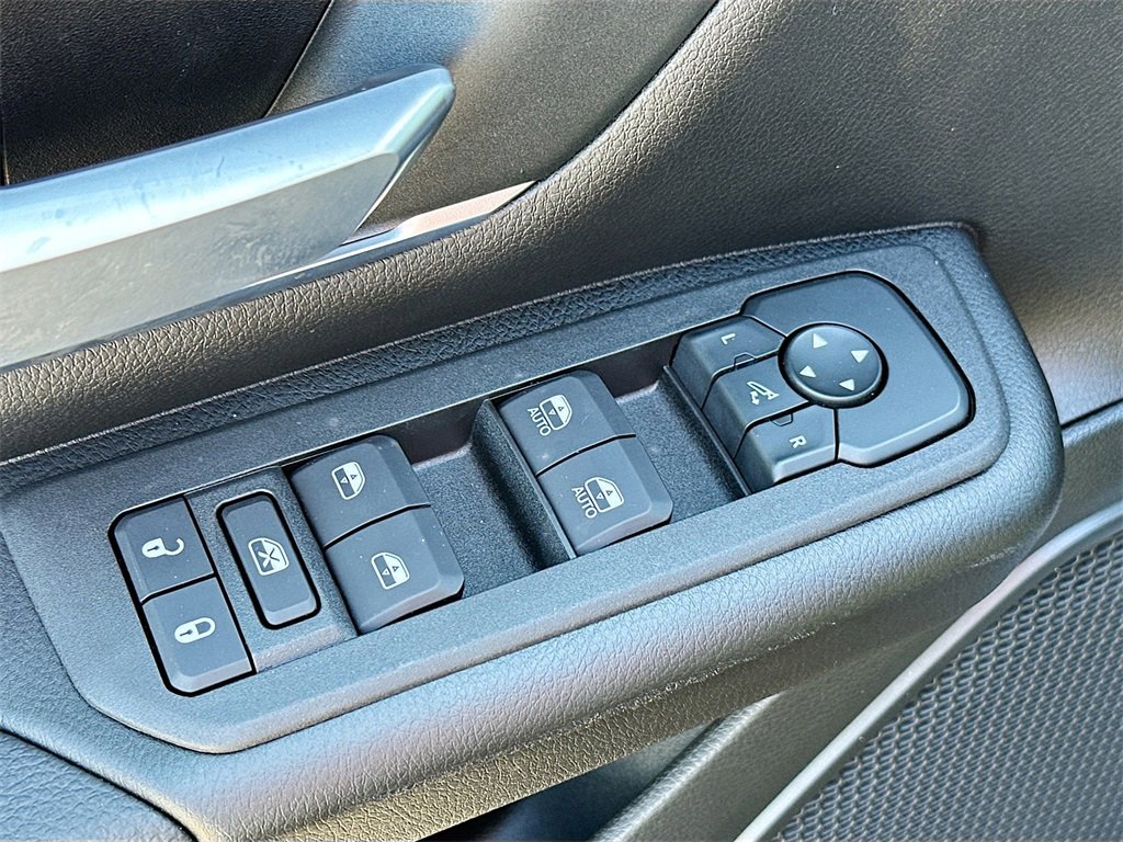 New 2026 RAM 1500 4x4 Crew Cab image 18