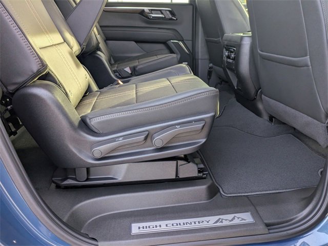 New 2025 Chevrolet Suburban High Country image 40