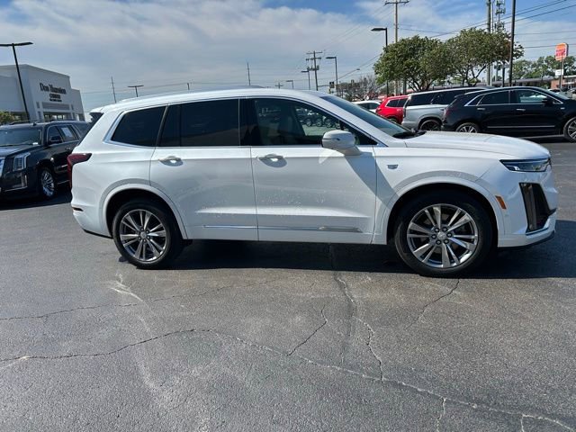 Used 2024 Cadillac XT6 Premium Luxury w/ Platinum Package AWD/4WD image 5