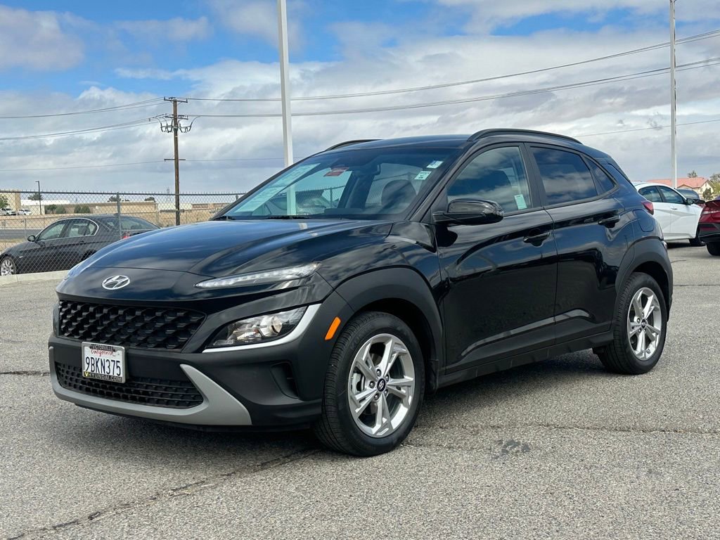 Used 2022 Hyundai Kona SEL w/ Cargo Package image 3