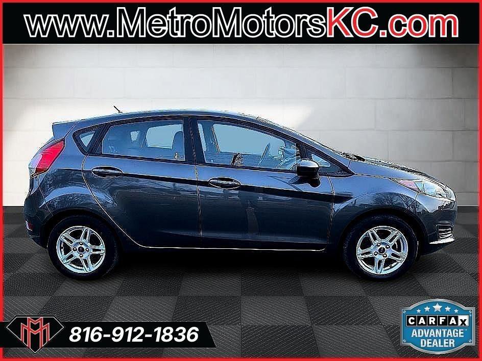 Used 2017 Ford Fiesta SE image 7