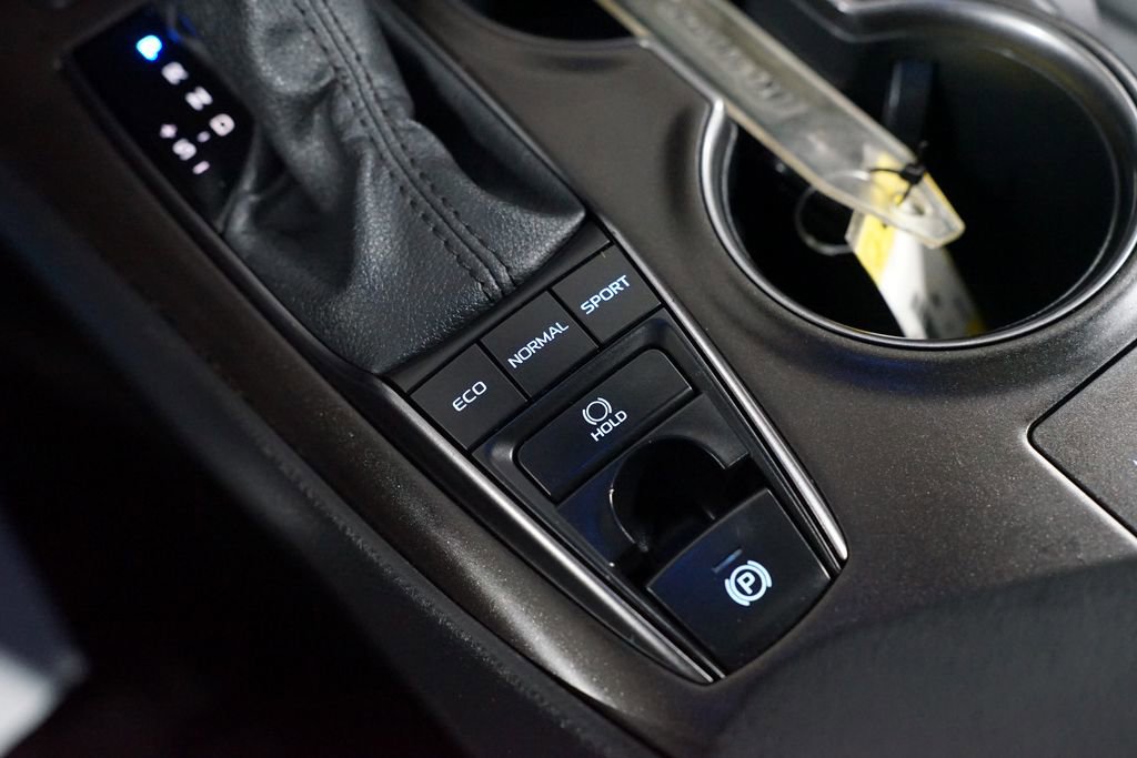 Used 2022 Toyota Camry XSE image 22