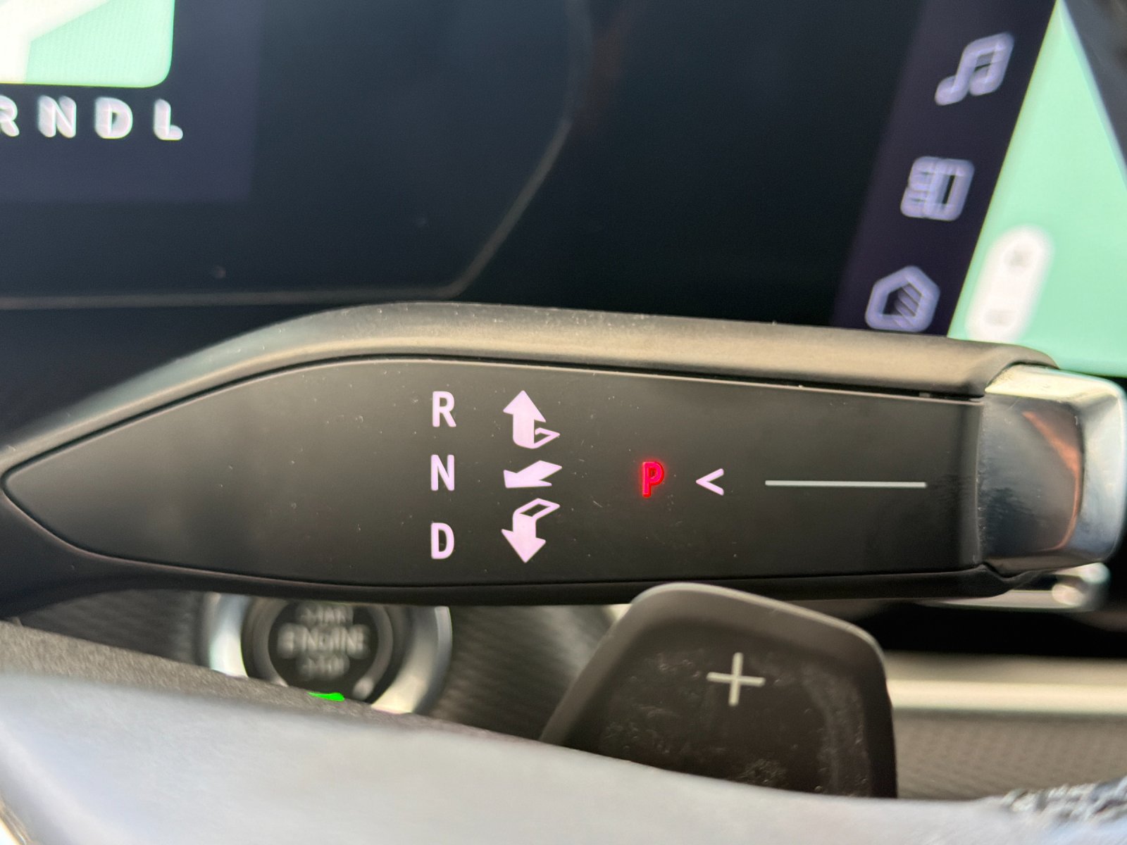 Used 2026 Chevrolet Equinox LT AWD/4WD image 24