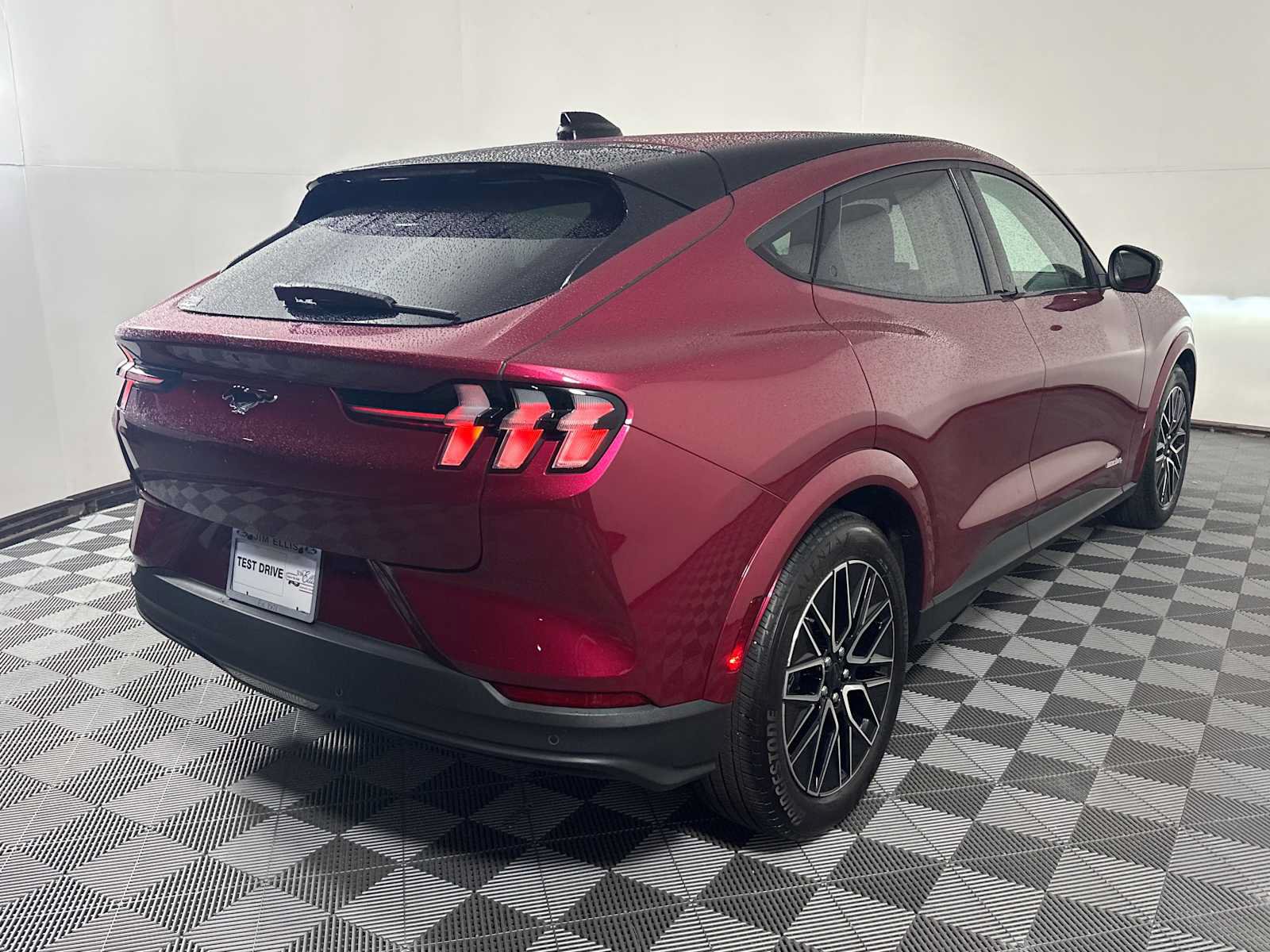 Used 2025 Ford Mustang Mach-E Premium AWD/4WD image 10