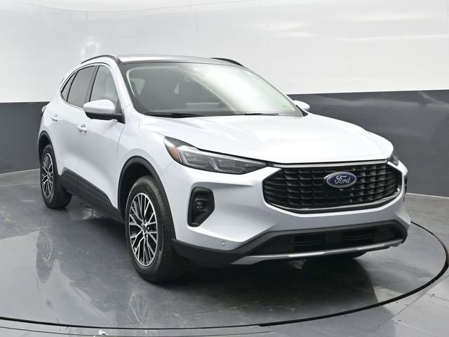 New 2025 Ford Escape SE w/ PHEV Premium Package image 2