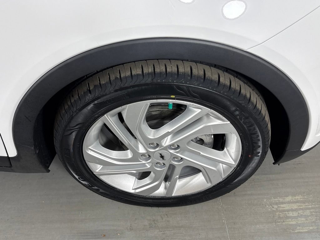 Certified 2023 Chevrolet Bolt LT w/ Driver Confidence Package FWD image 13