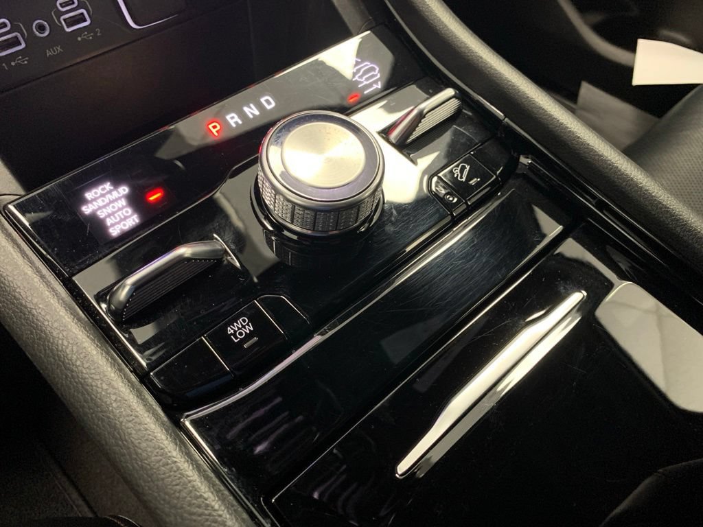 Certified 2023 Jeep Grand Cherokee Summit AWD/4WD image 20