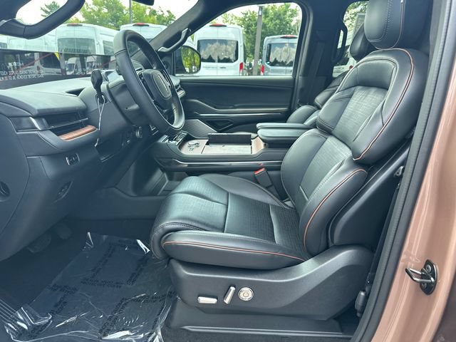 New 2026 Lincoln Navigator Black Label AWD/4WD image 10
