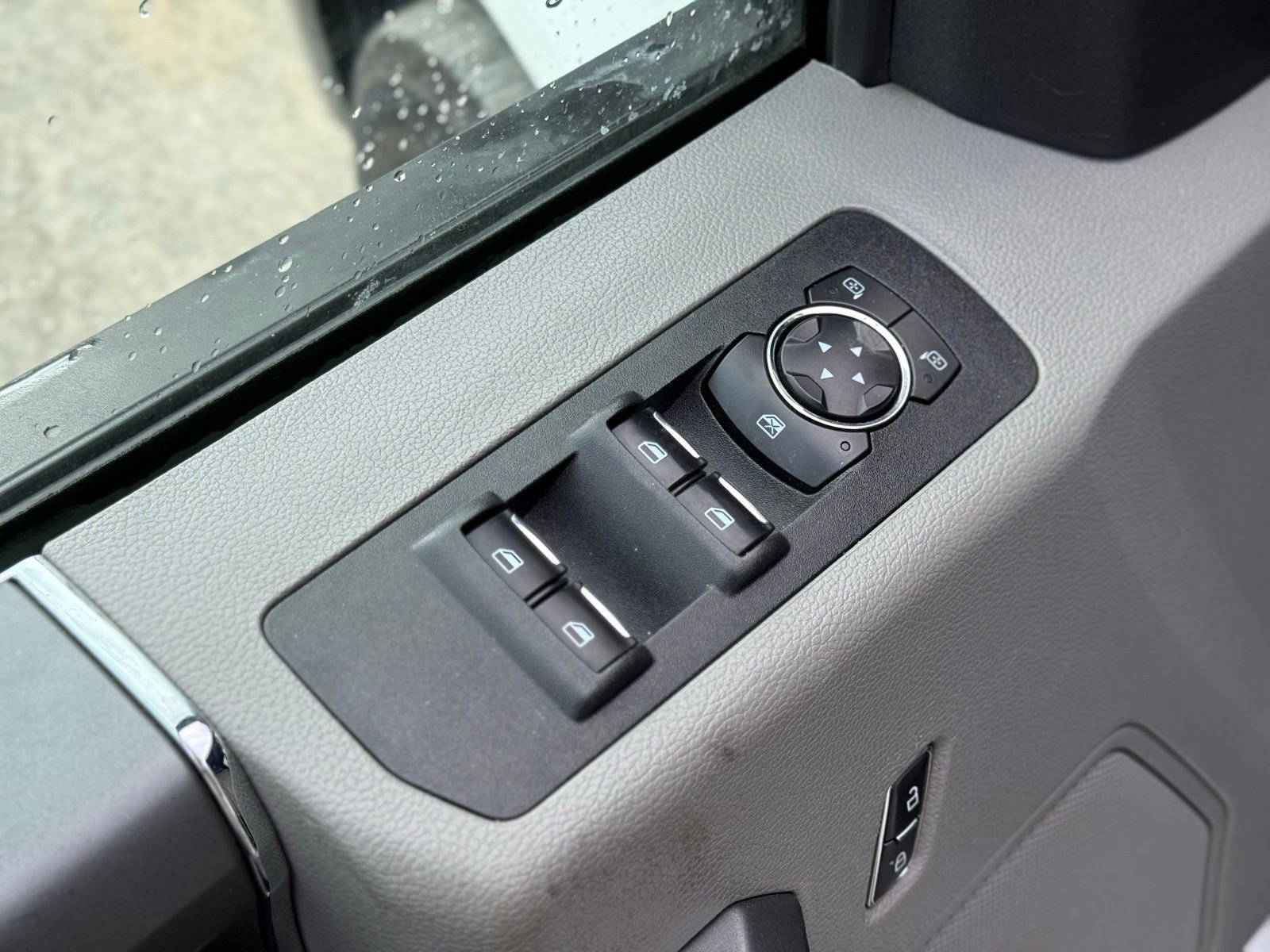 Used 2020 Ford F150 XLT w/ Equipment Group 302A Luxury image 11