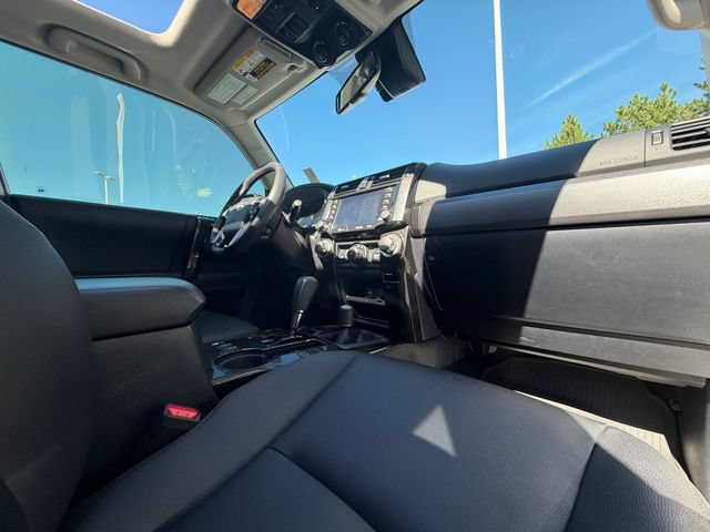 Used 2021 Toyota 4Runner Venture w/ Moonroof Package AWD/4WD image 20