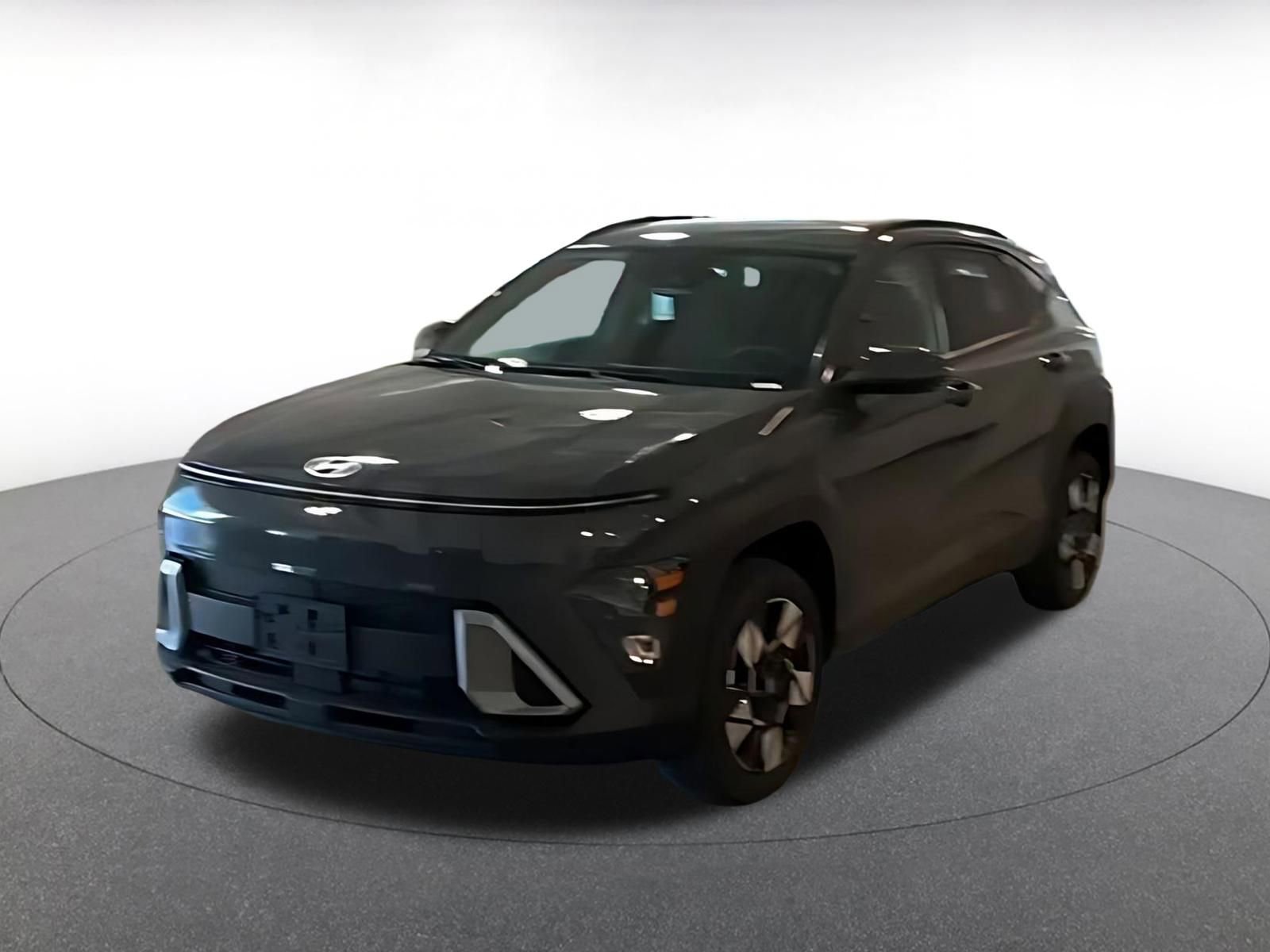 Used 2025 Hyundai Kona SEL image 3
