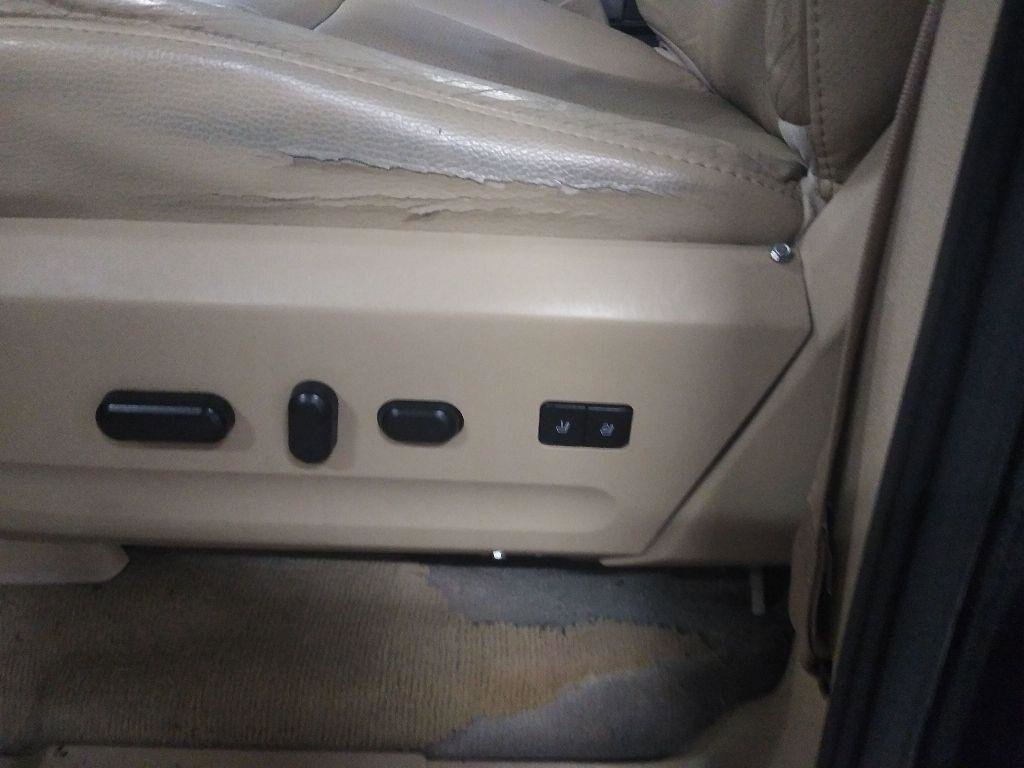 Used 2014 Ford Expedition EL XLT w/ Equipment Group 202A image 21