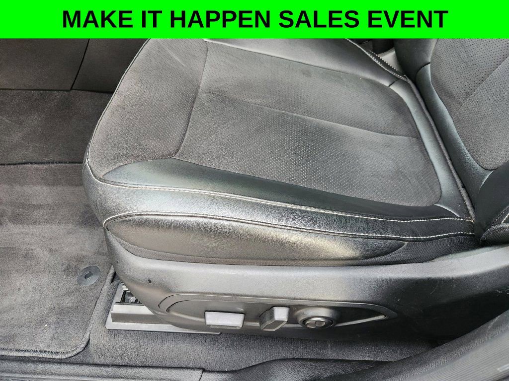Used 2024 Jeep Grand Cherokee L Laredo AWD/4WD image 17