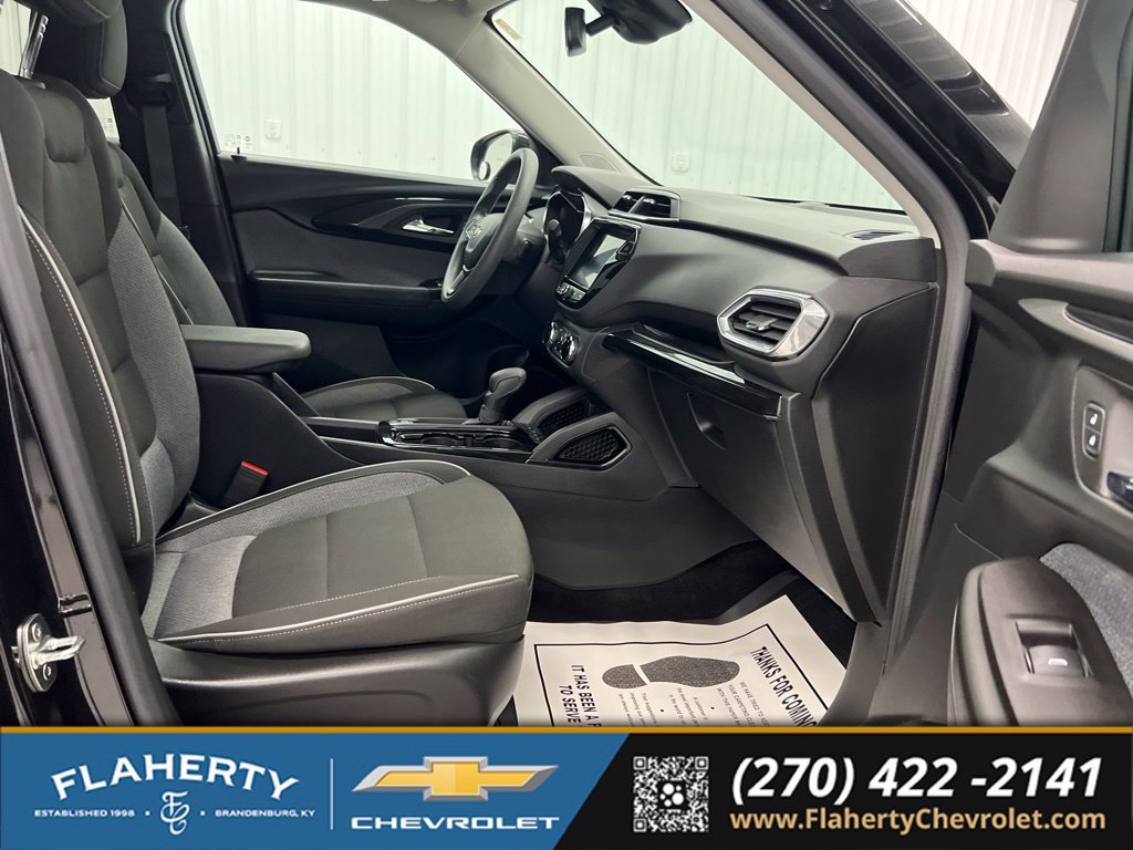 Used 2023 Chevrolet TrailBlazer LT w/ Convenience Package AWD/4WD image 15