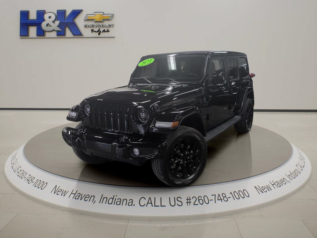 Used 2023 Jeep Wrangler Unlimited Sahara AWD/4WD image 3